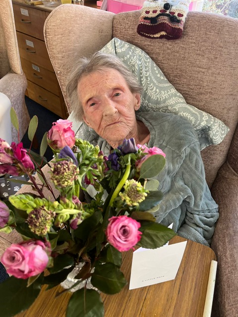 Mothering Sunday Preparations Bloom at Ashley House